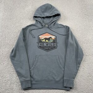 Techstyles Hoodie Mens MD Gray The Wilds New England Staff 24 Horse Graphic